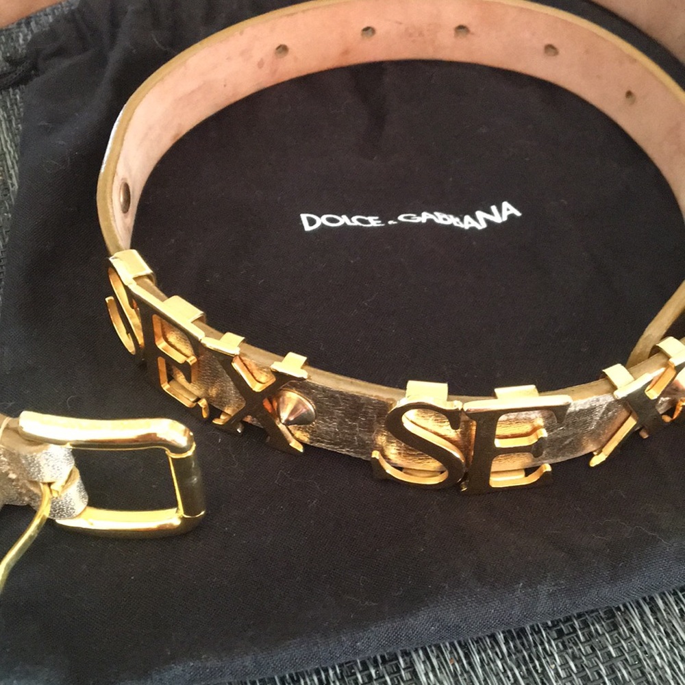 D&G gold belt
